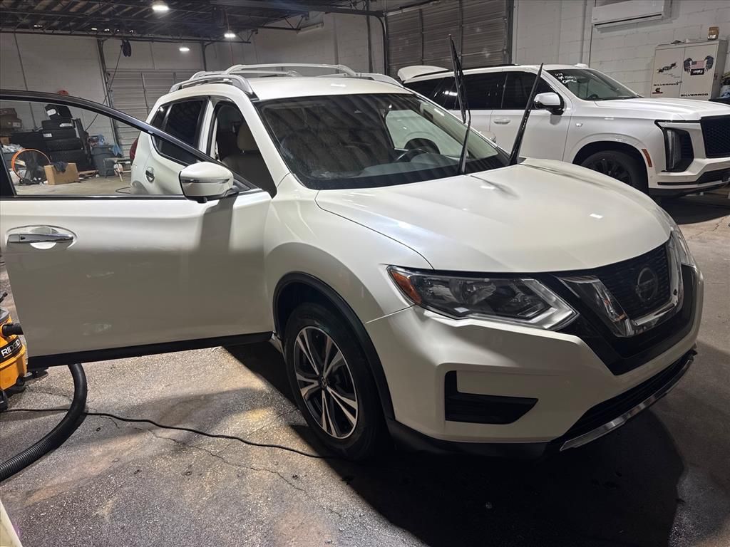 2019 Nissan Rogue SV FWD