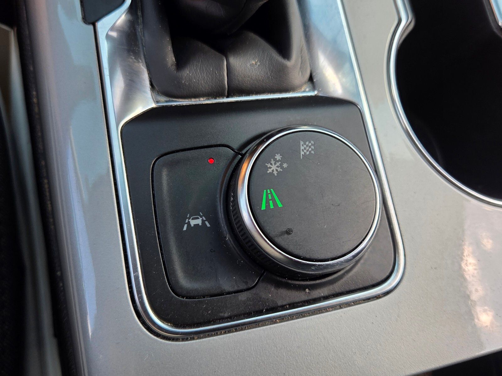 Used 2025 Gray Chevrolet LT image 21