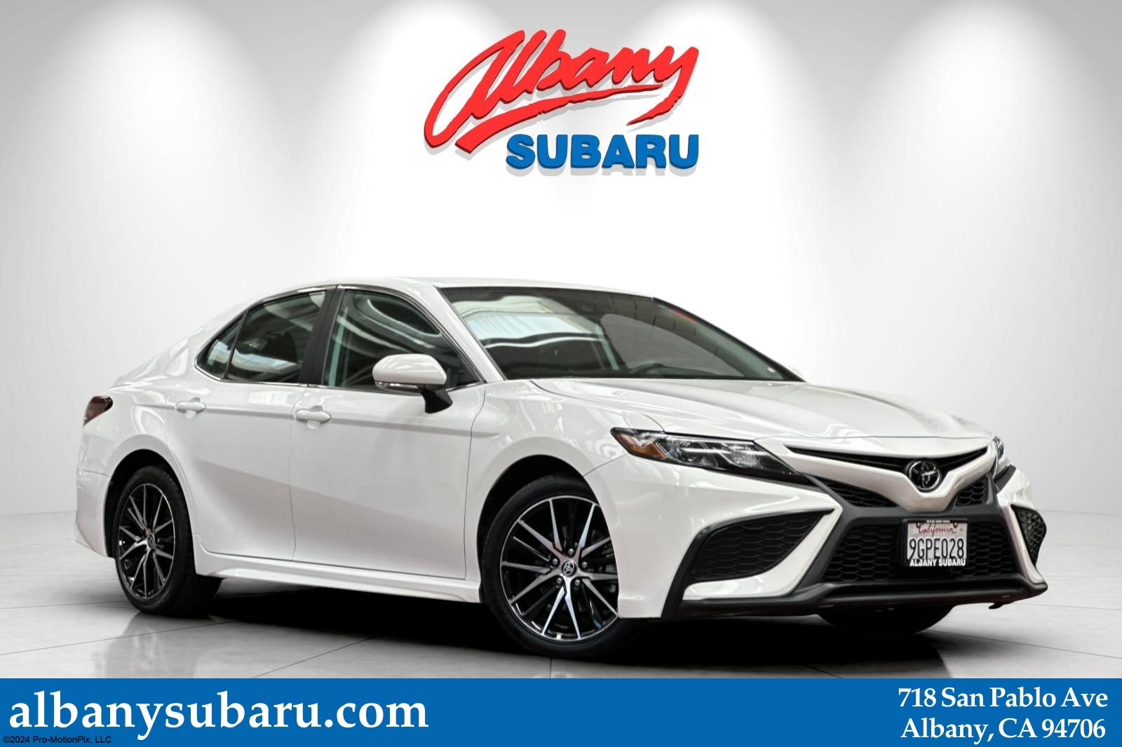 2023 Toyota Camry SE