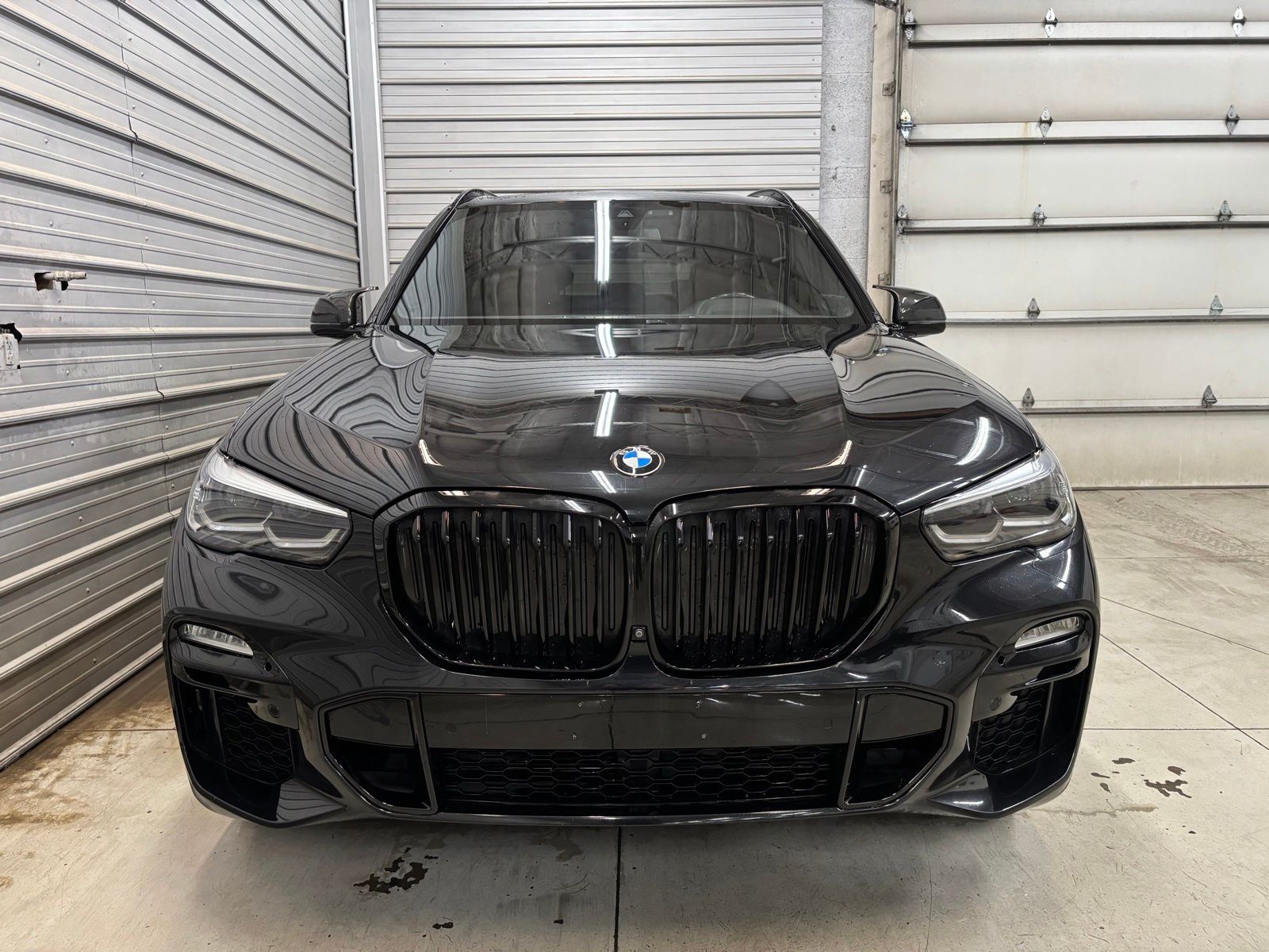 2021 BMW X5 M50i xDrive - Image 2