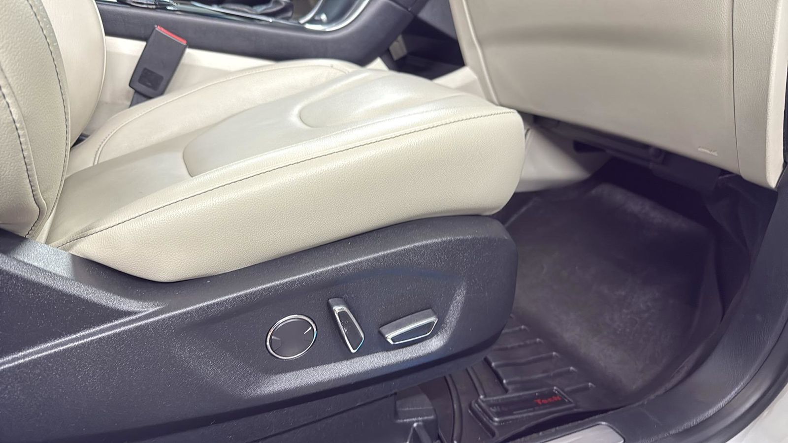 Used Car 2018 Ford Edge  Titanium For Sale Under $20,000 In Austin, Texas