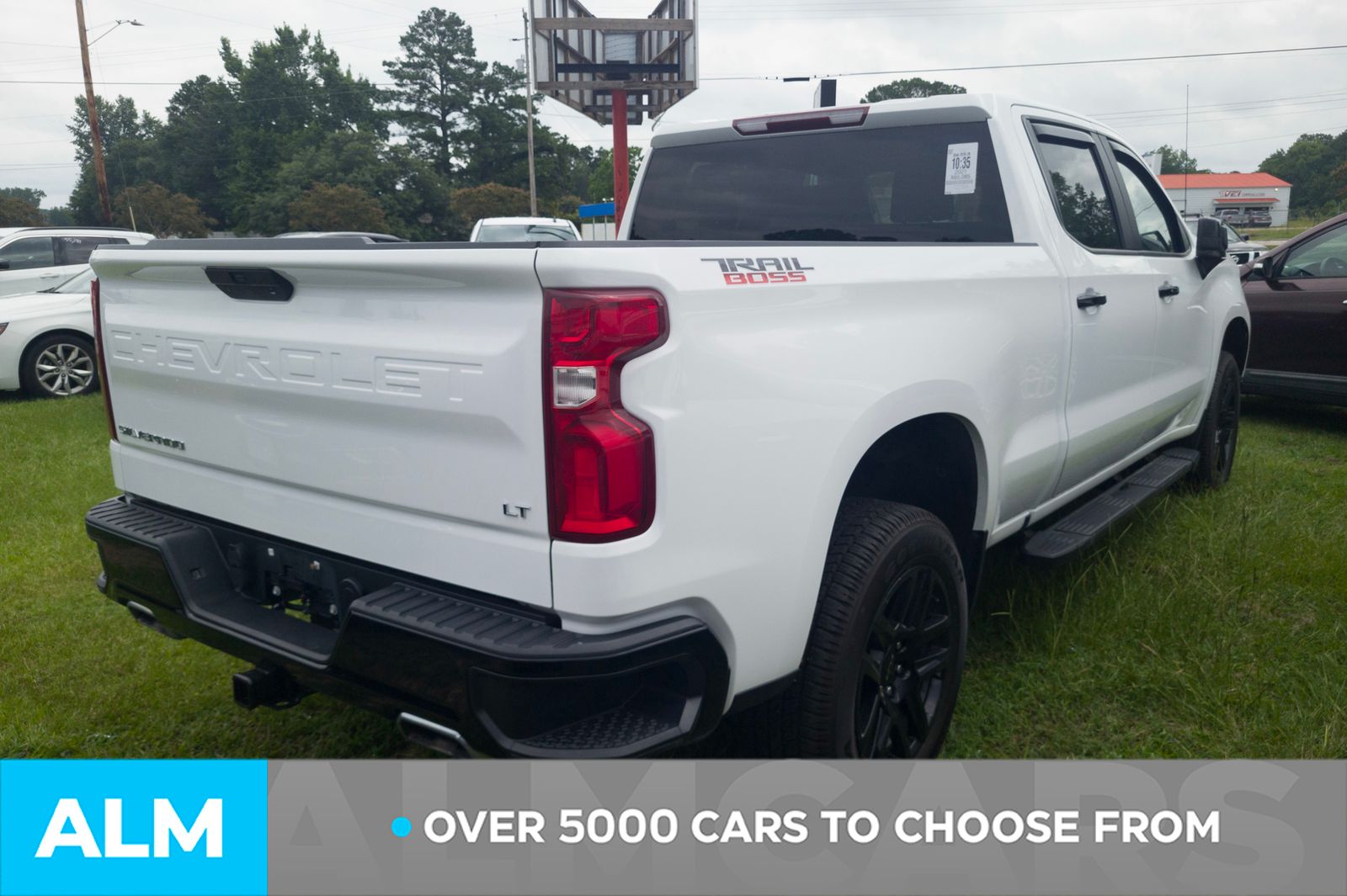 Used 2021 Summit White Chevrolet LT Trail Boss image 3