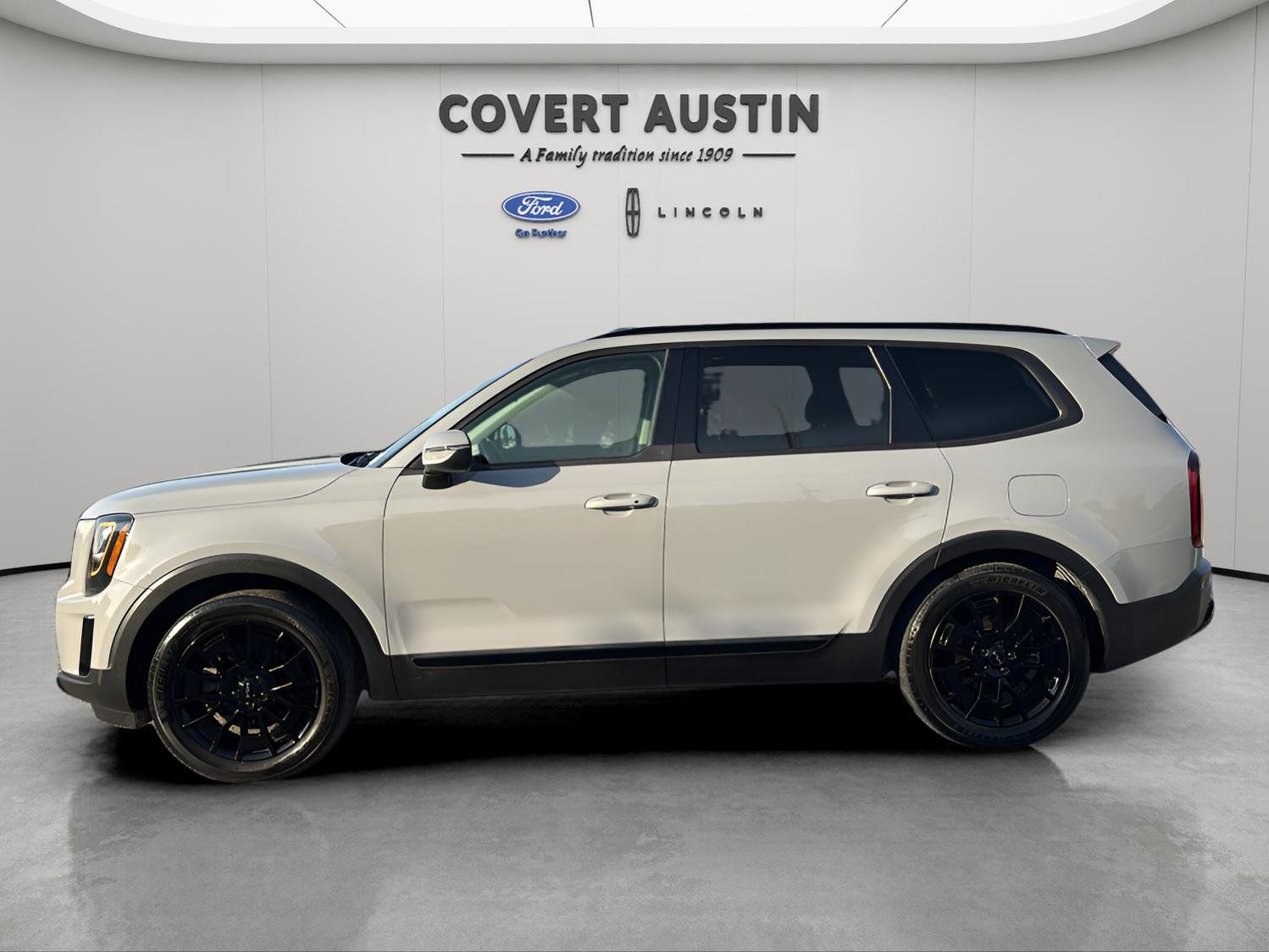 Used Car 2022 Kia Telluride  Ex For Sale Under $40,000 In Austin, Texas