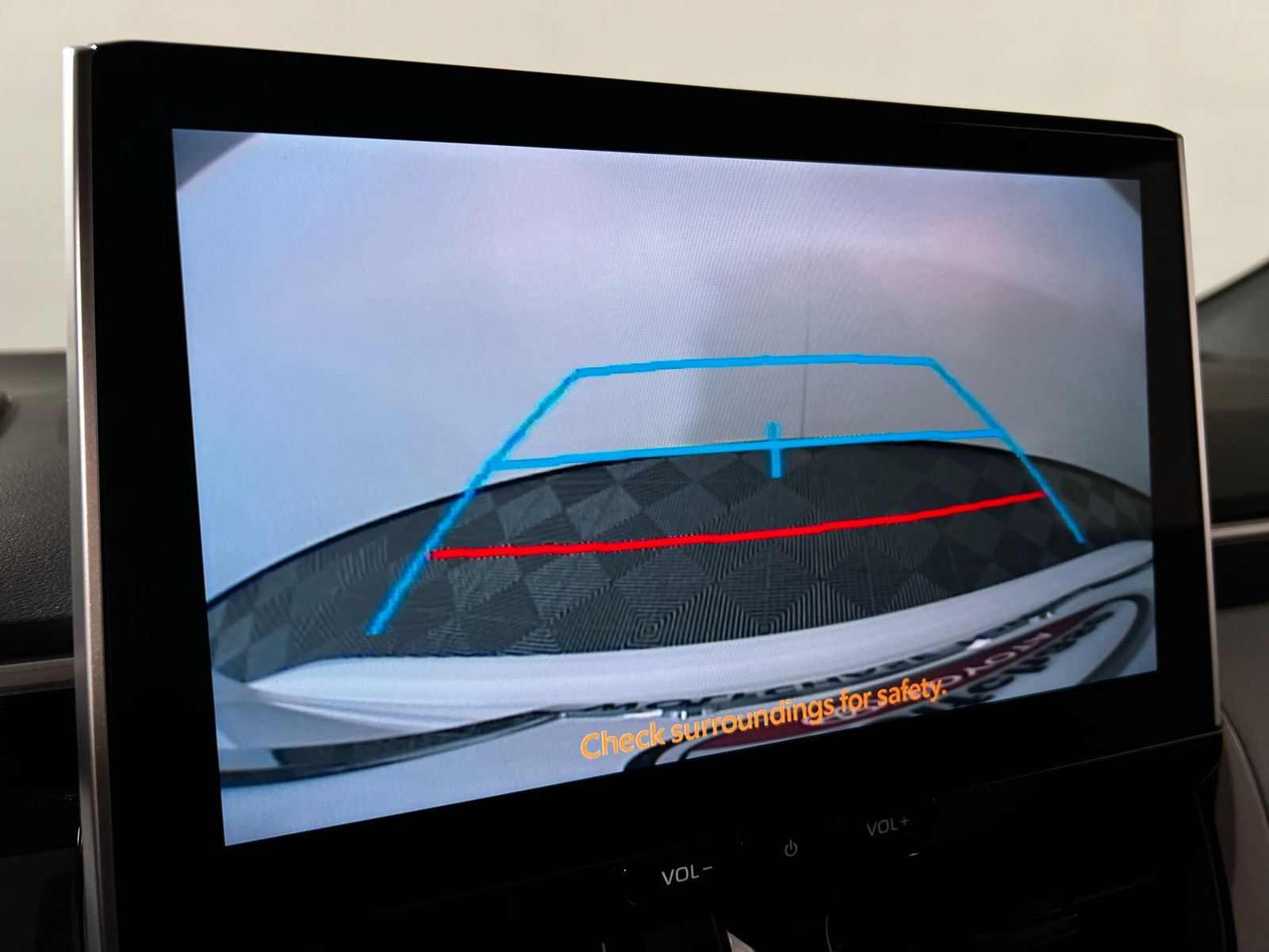 Thumbnail: 2025 Toyota Corolla - 18