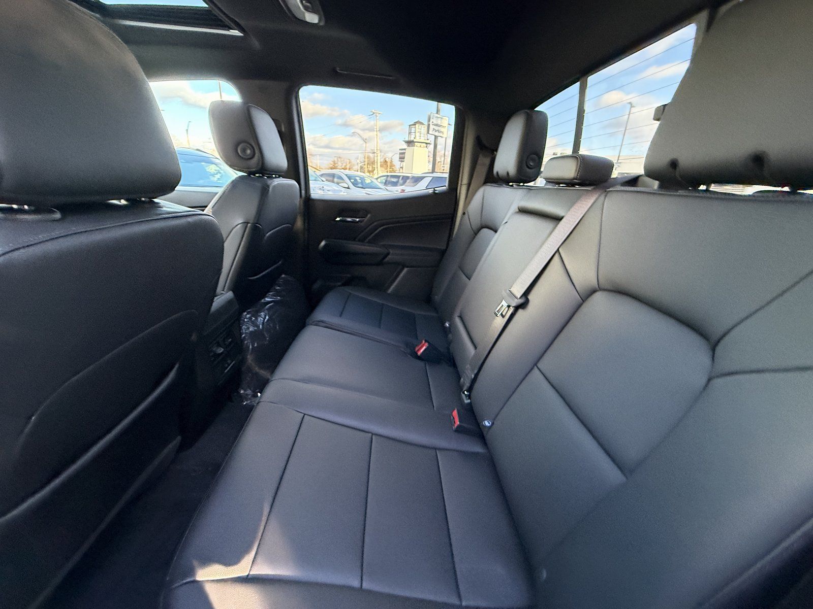 View vehicle photo 5