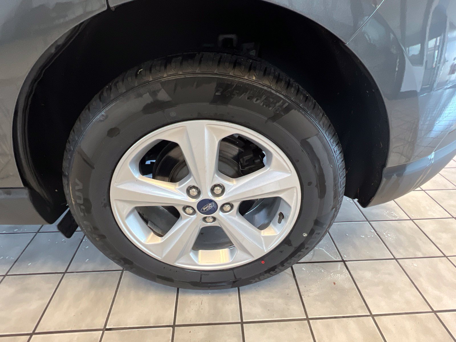 Certified Used 2020 Magnetic Metallic Ford SE image 27