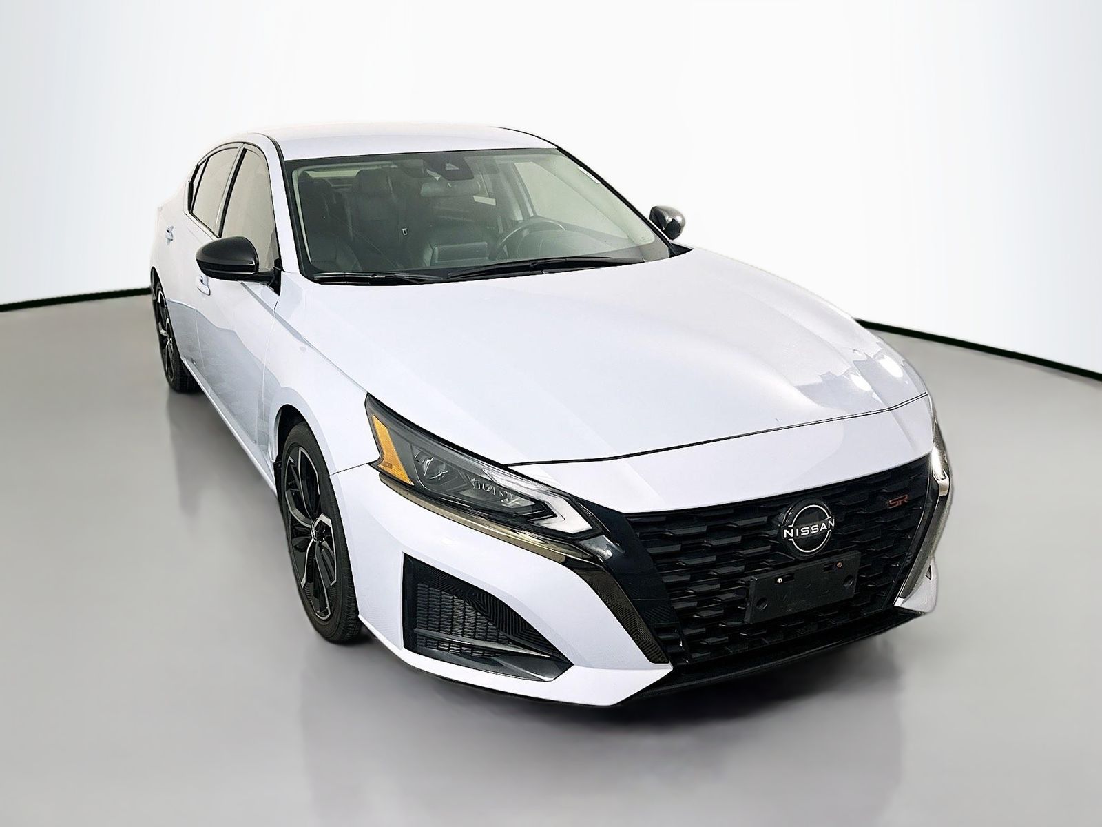 2023 Nissan Altima 2.5 SR FWD