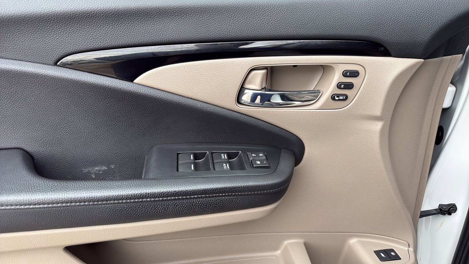 Used Car 2021 Honda Pilot  Touring For Sale Under $30,000 In Austin, Texas