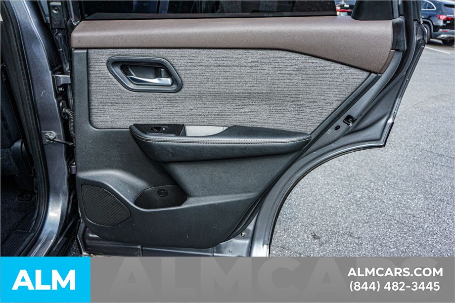 Used 2022 Gray Nissan SV image 52