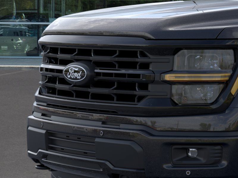 New 2026 Agate Black Metallic Ford XLT image 17