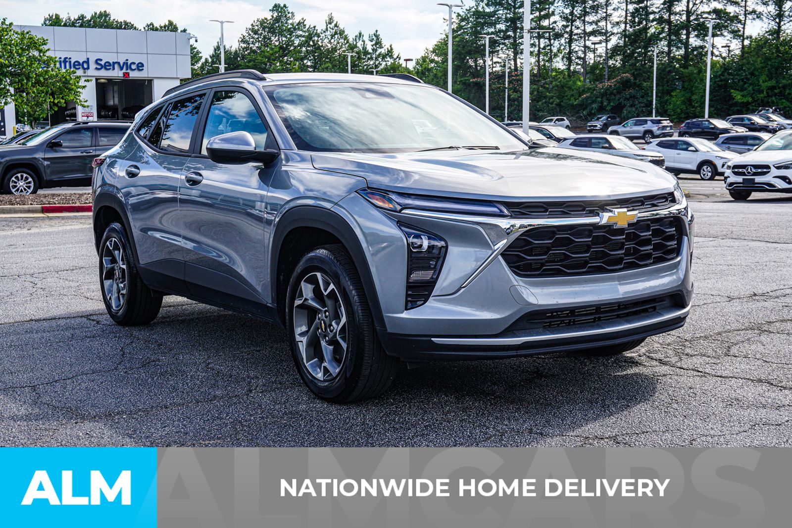 Used 2025 Gray Chevrolet LT image 6