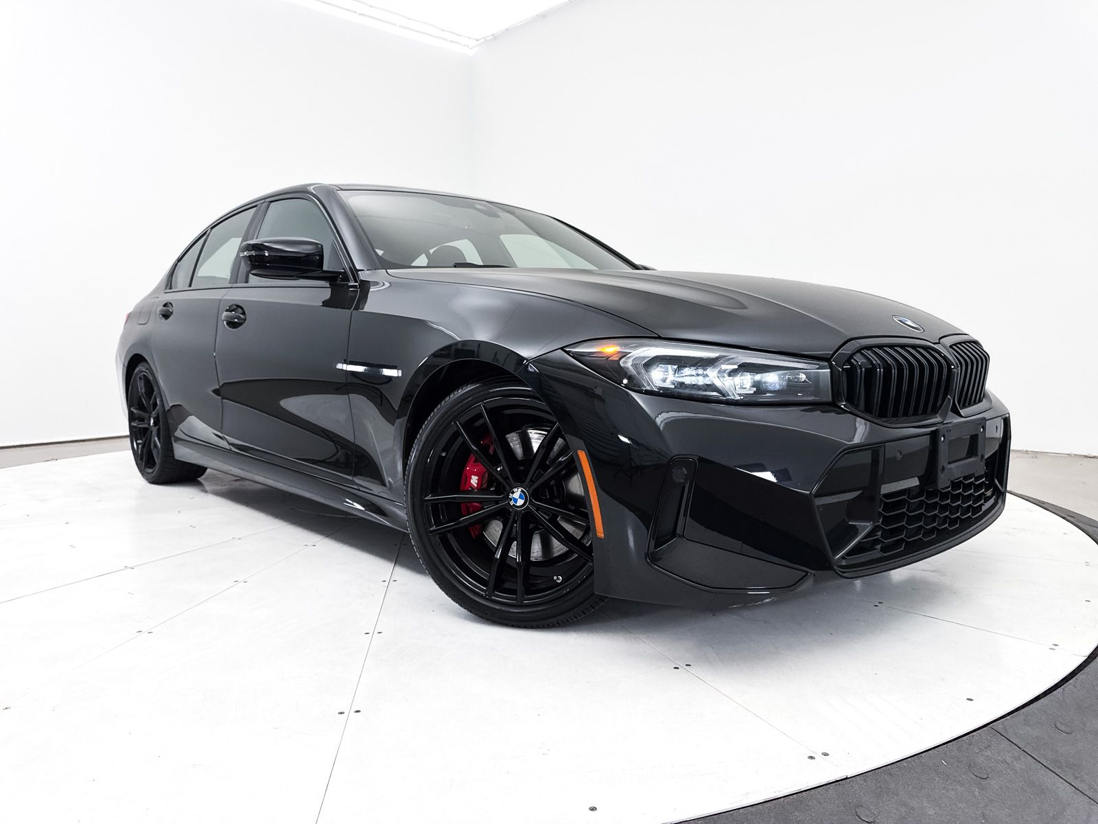 2023 BMW 3 Series 330i