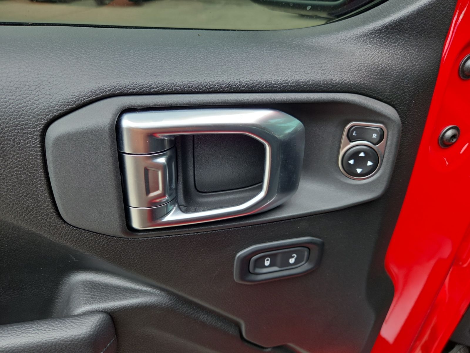 used 2025 Jeep Wrangler car, priced at $35,850
