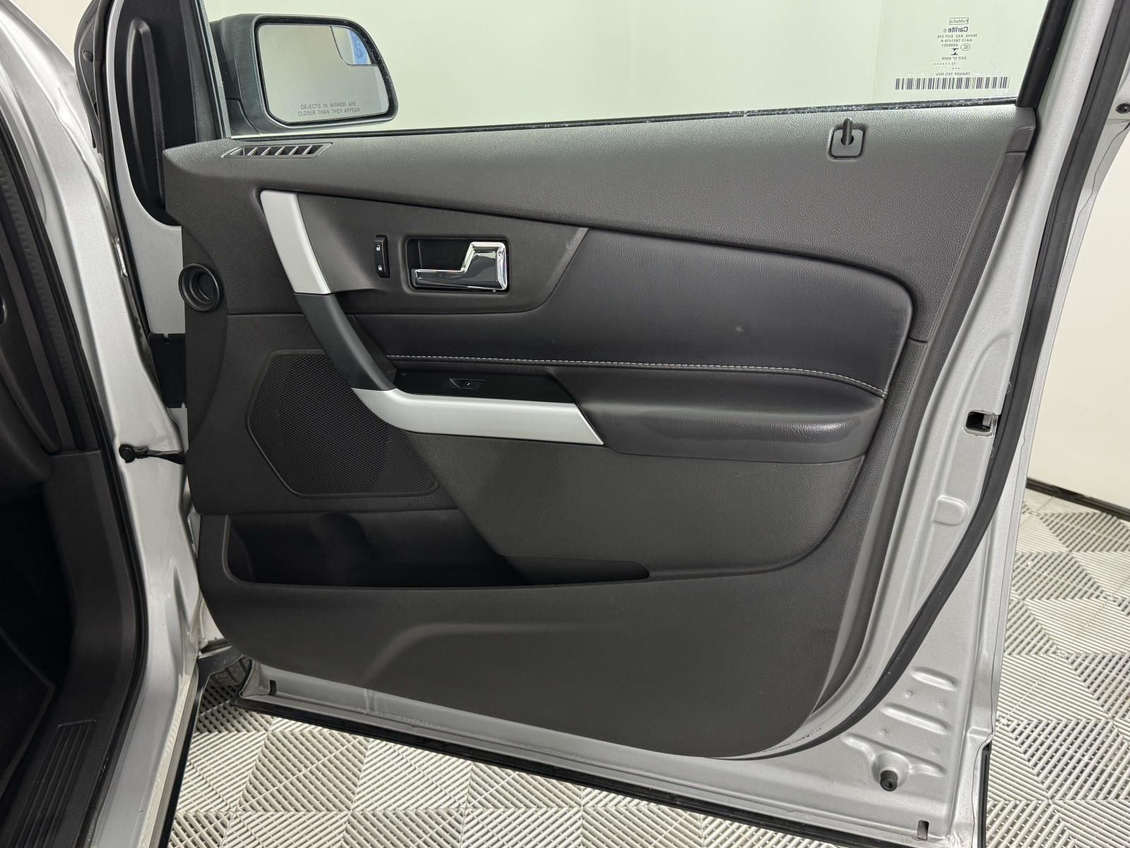 Used 2013 Silver Ford SE image 22