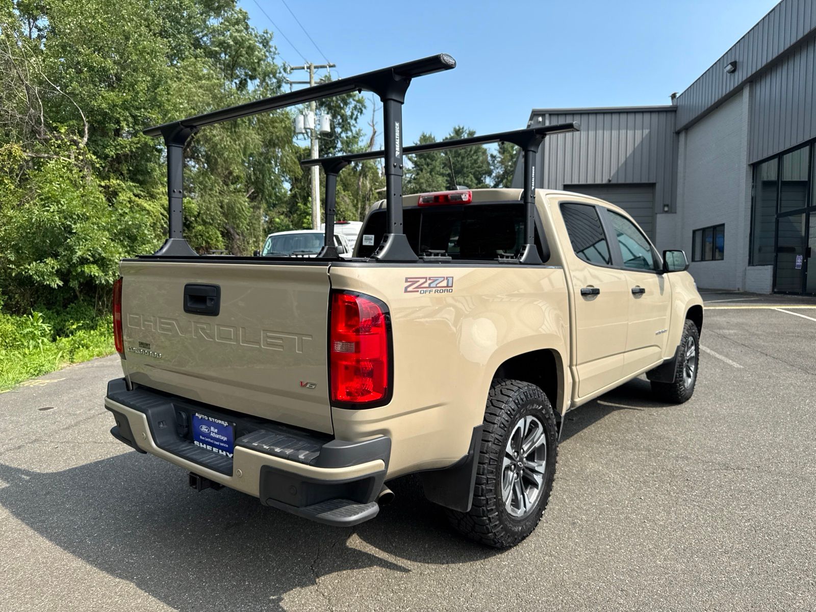 Used 2022 Beige Chevrolet Z71 image 13