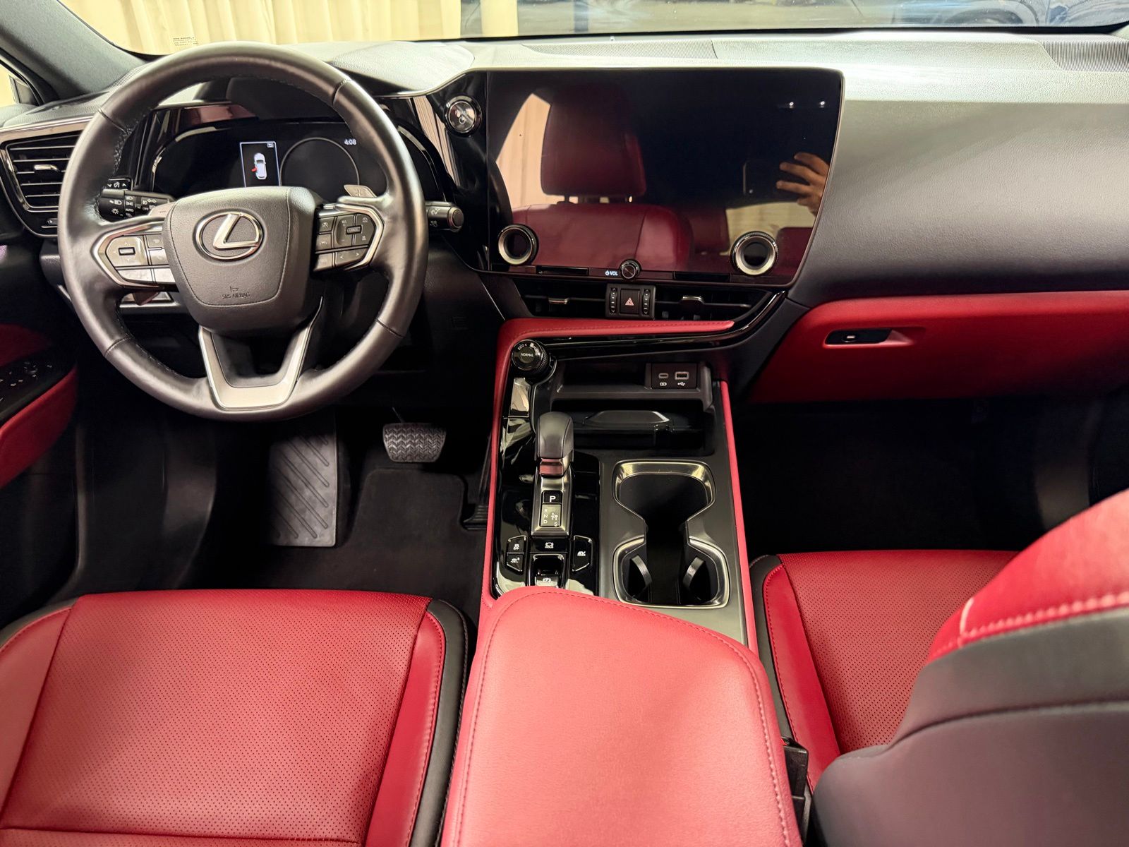Used 2025 White Lexus 350h Premium image 47