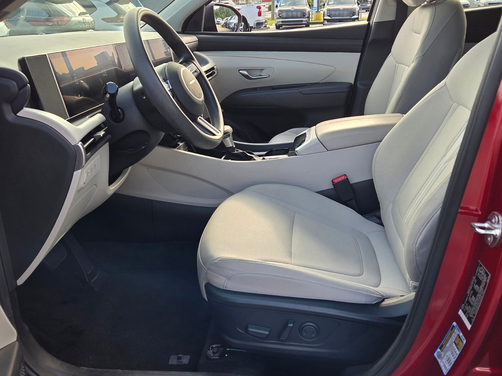 Used 2025 Red Hyundai SEL image 5