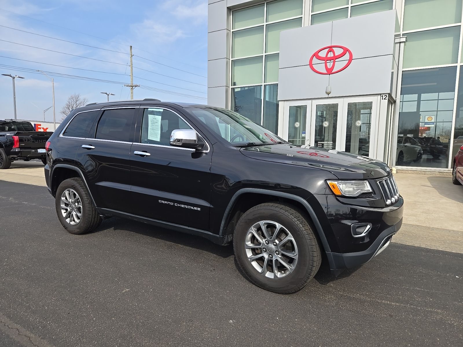 used 2015 Jeep Grand Cherokee car, priced at $13,910