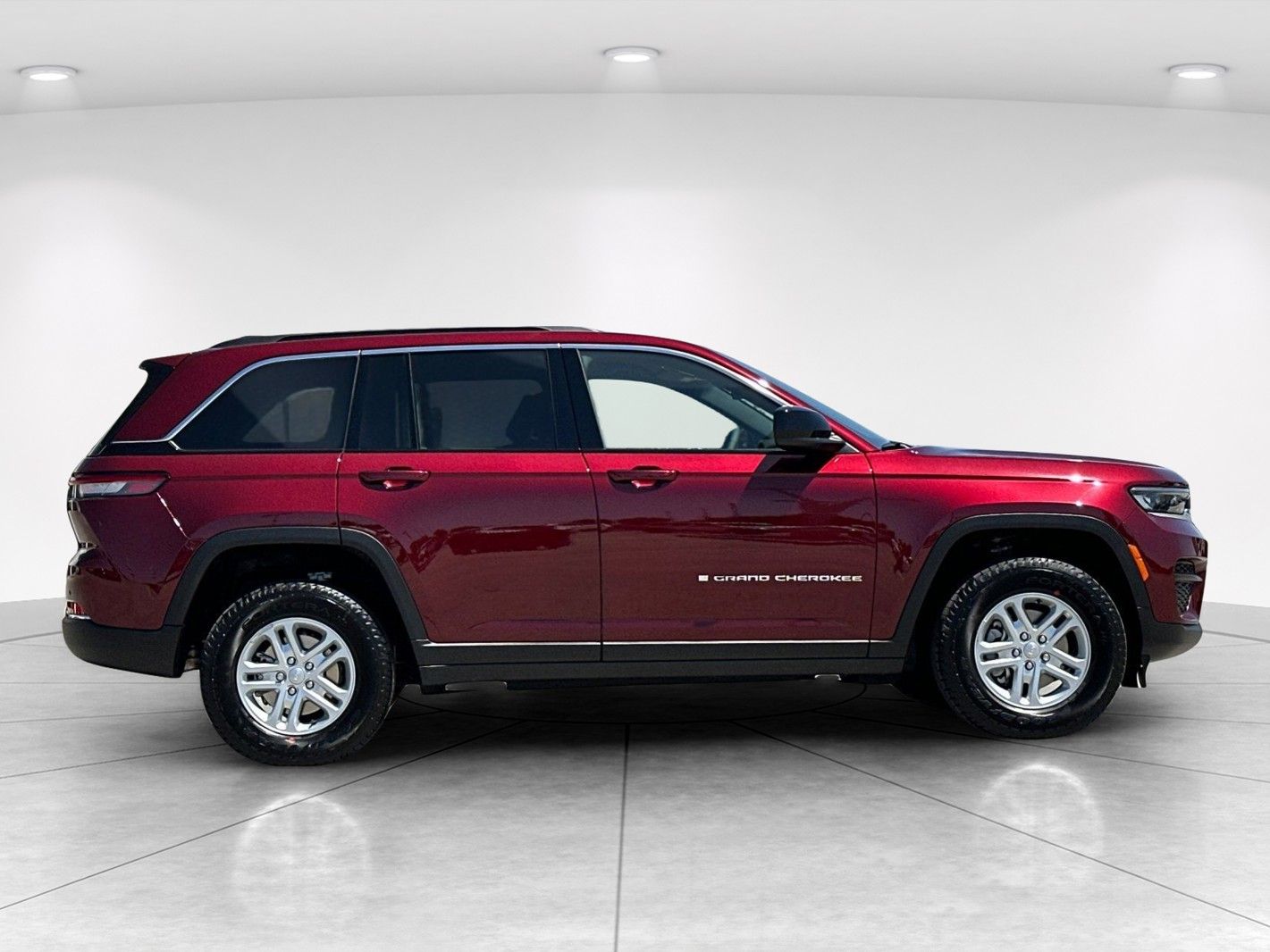 2025 Jeep Grand Cherokee Laredo - Photo 8