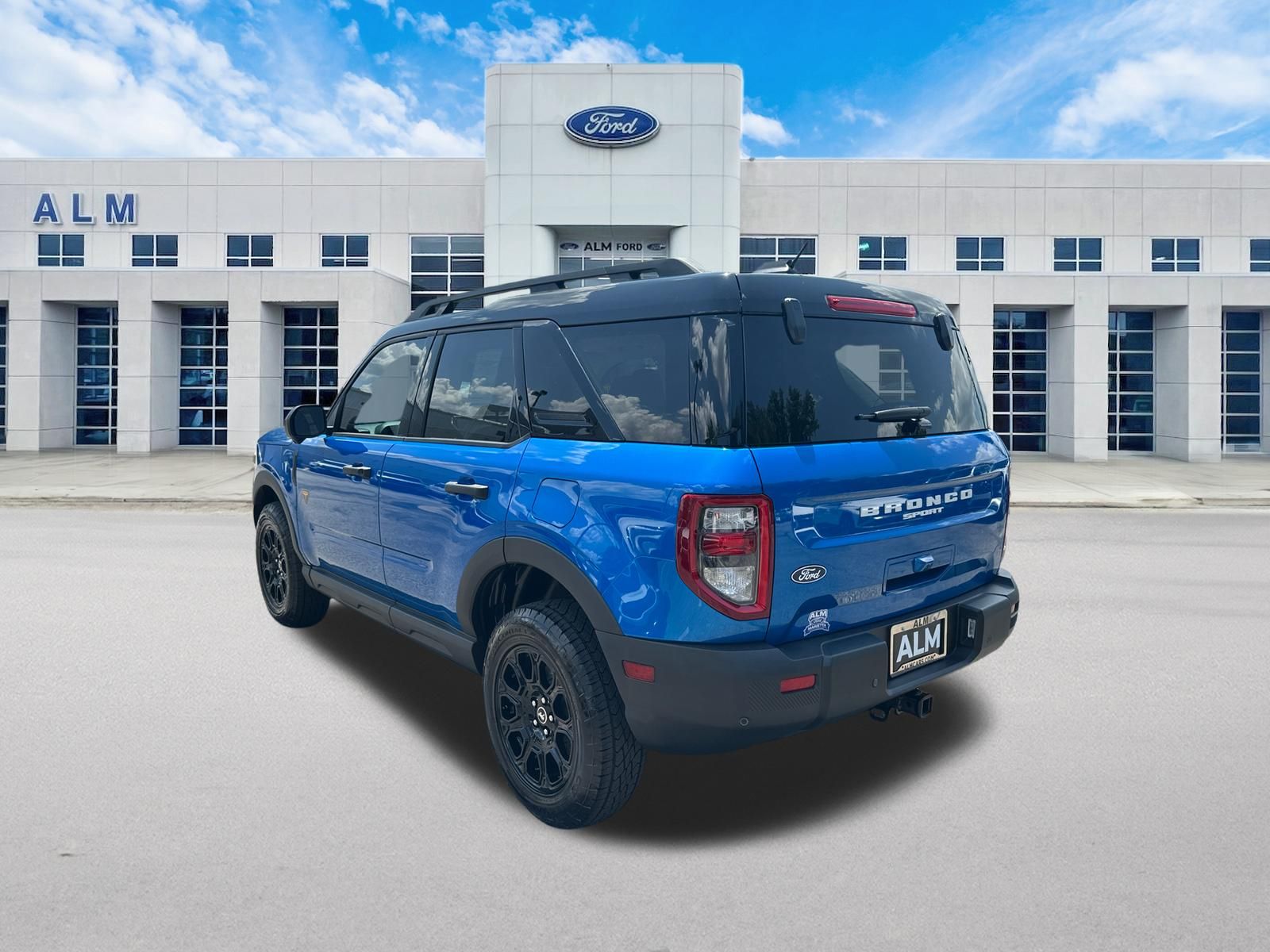 New 2026 Velocity Blue Metallic Ford Badlands® image 8