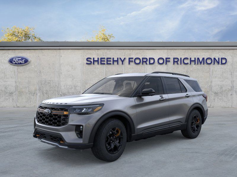 New 2026 Carbonized Gray Metallic Ford Tremor image 2