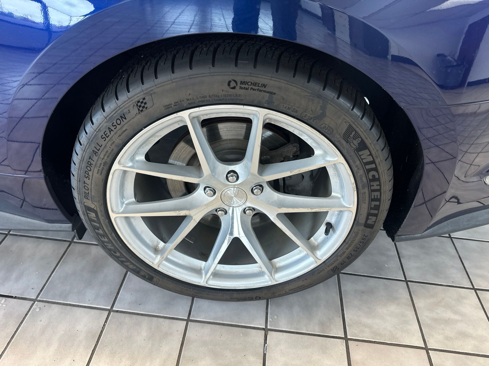 Used 2020 Kona Blue Metallic Ford GT Premium image 22