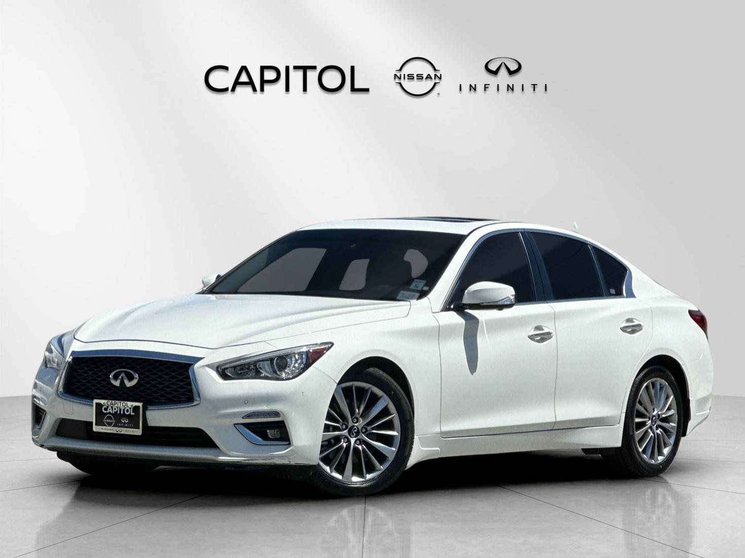 2023 INFINITI Q50 LUXE