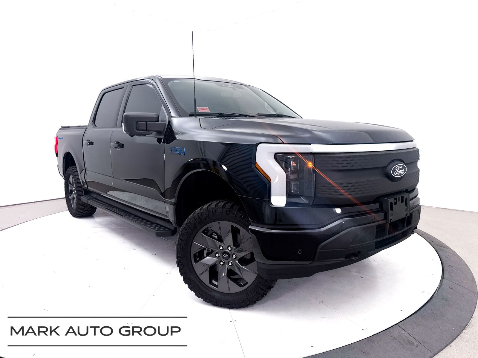 2024 Ford F-150 Lightning Flash