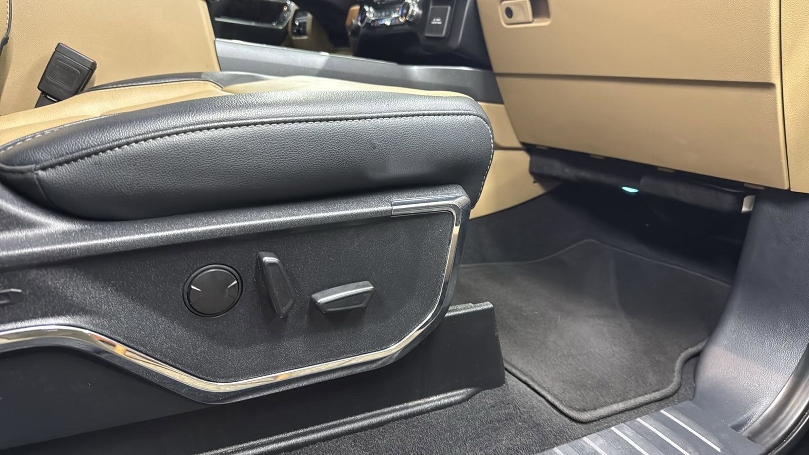 Used Car 2023 Ford F-250sd  Lariat For Sale Under $70,000 In Austin, Texas