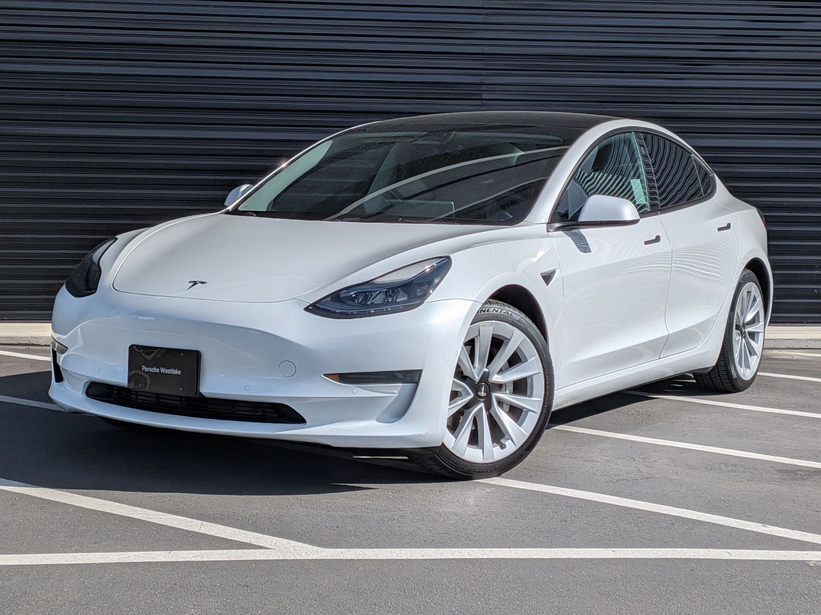 2022 Tesla Model 3 RWD