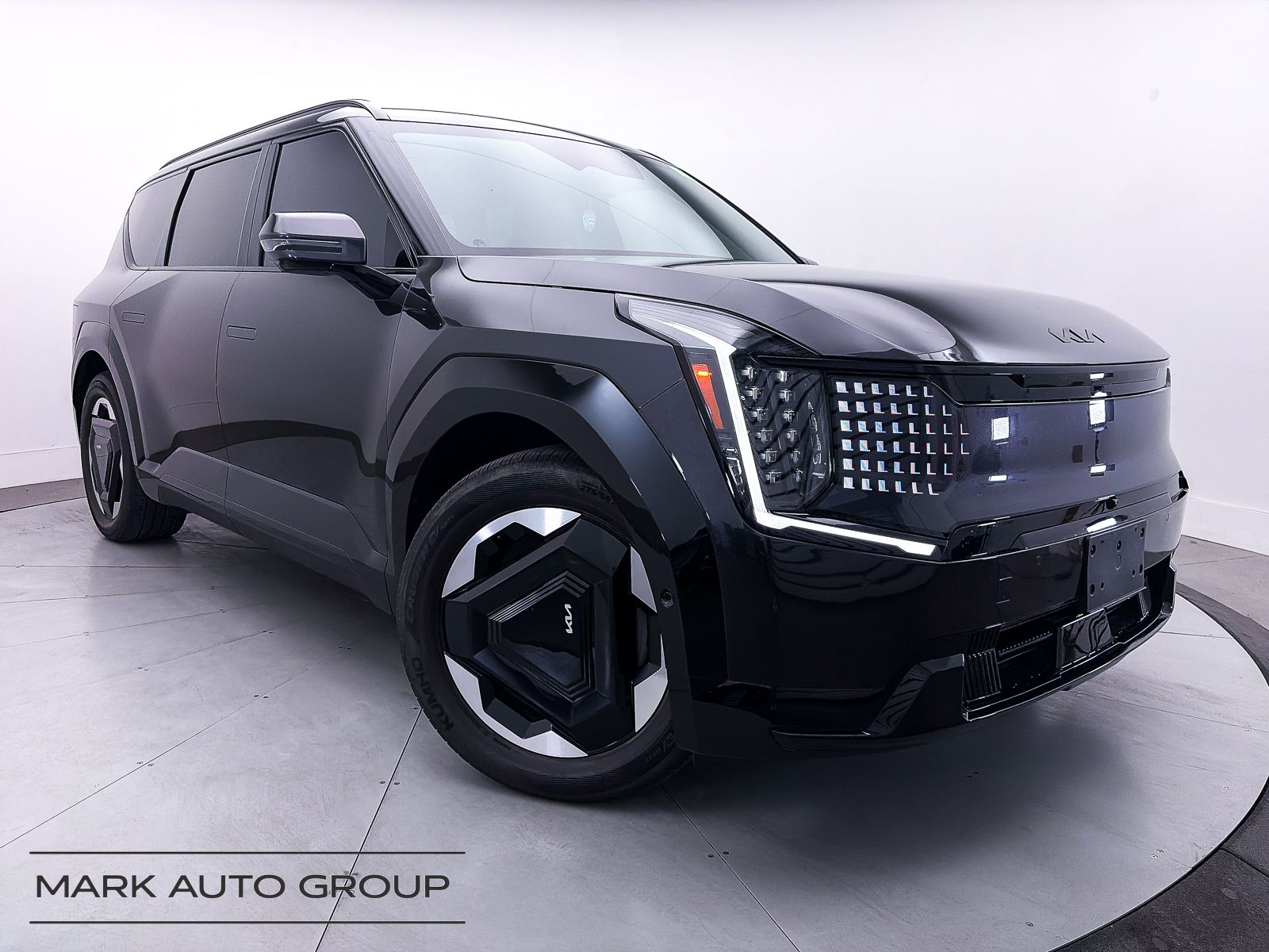 2024 Kia EV9 Land