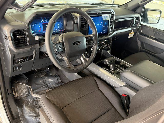 New 2026 Oxford White Ford XLT image 21