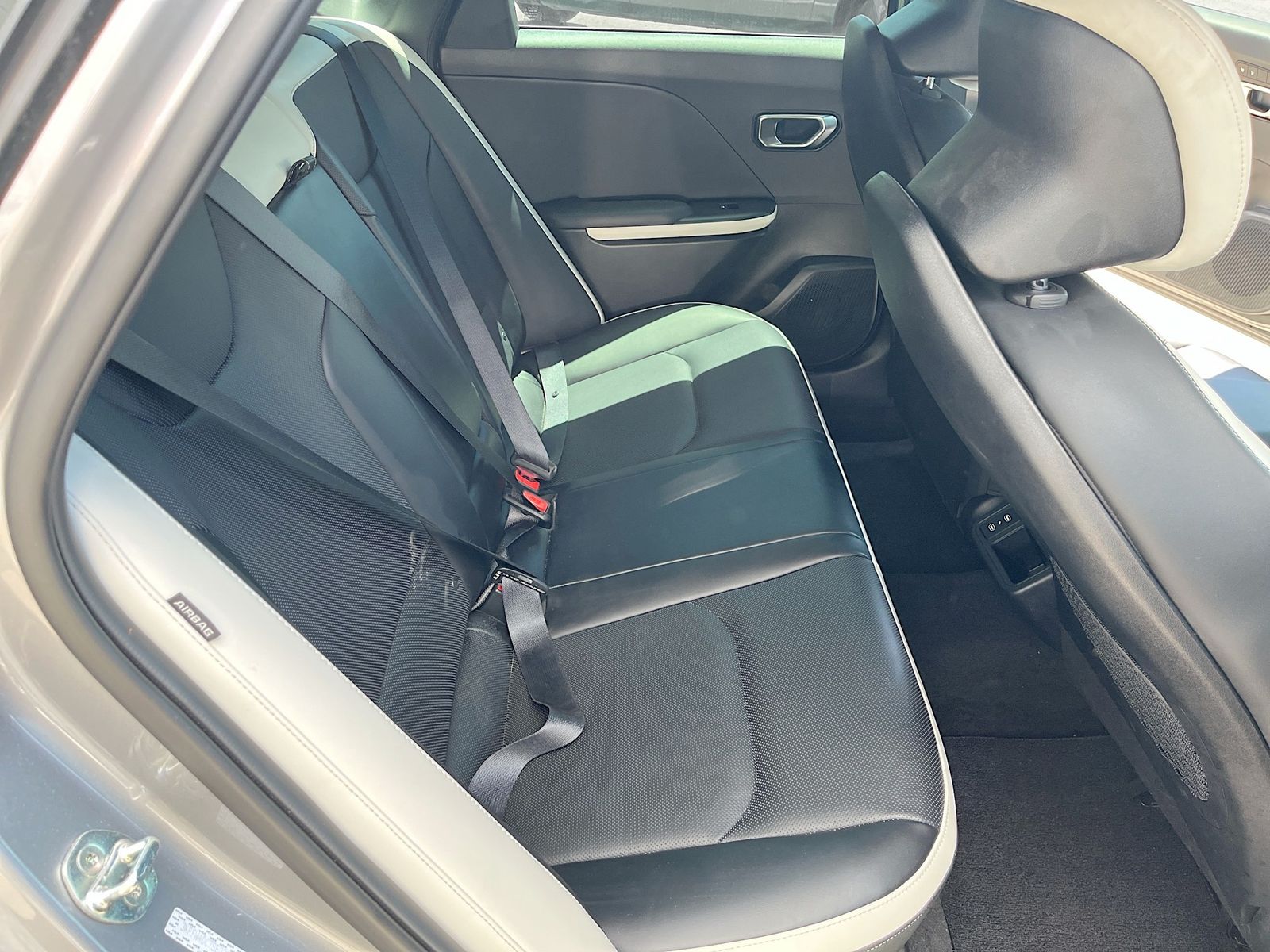 Used 2025 Gray Kia GT-Line Turbo image 27