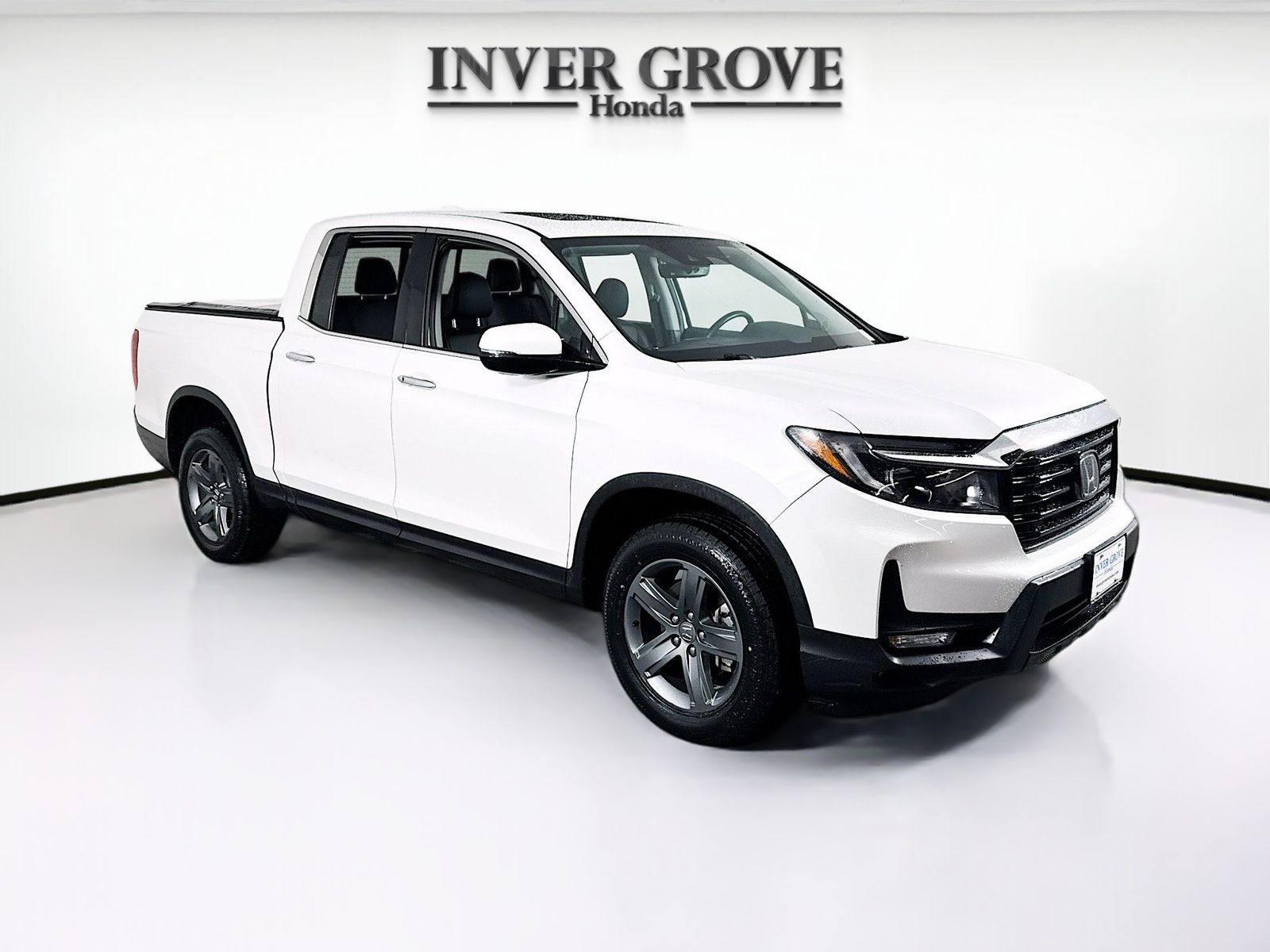 View vehicle photo 3