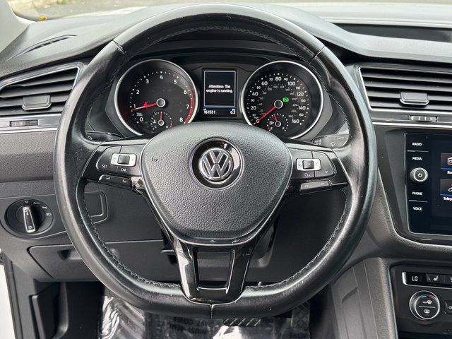 Used 2018  Volkswagen 2.0T SE image 14