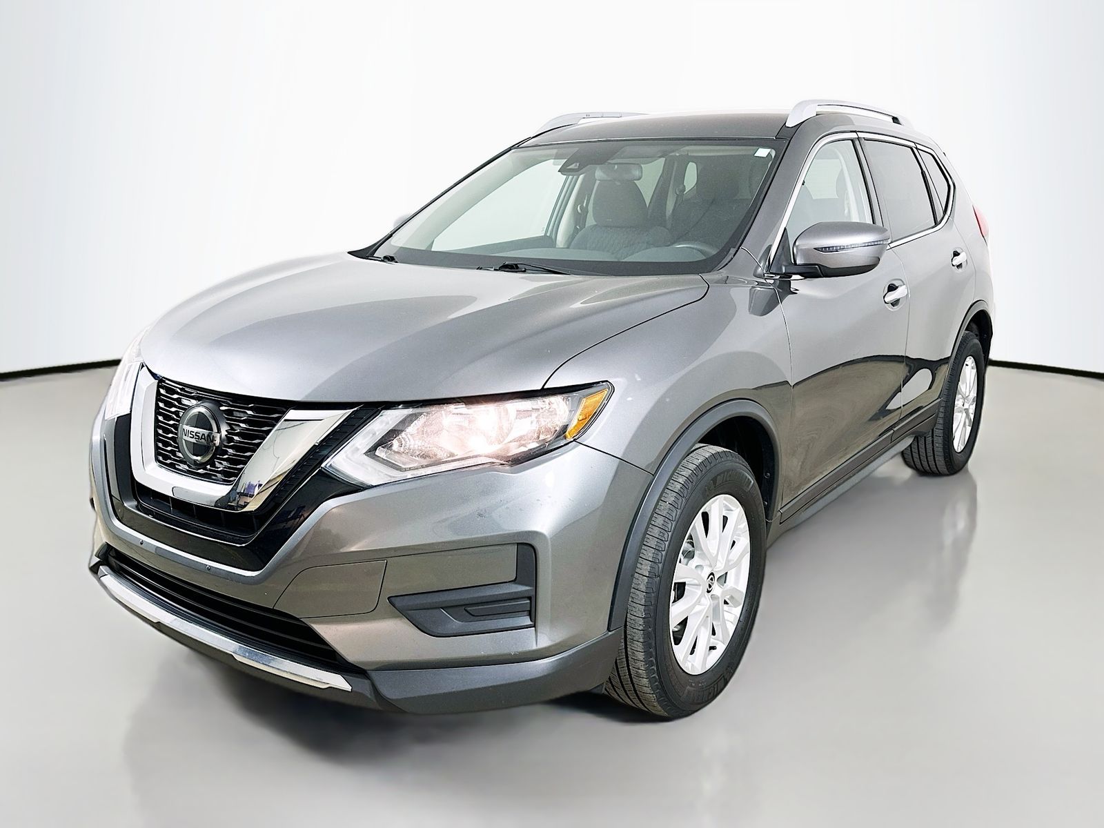 Gray (Gun Metallic) 2019 Nissan Rogue S AWD SUV / Crossover All-Wheel Drive Continuously Variable Transmission