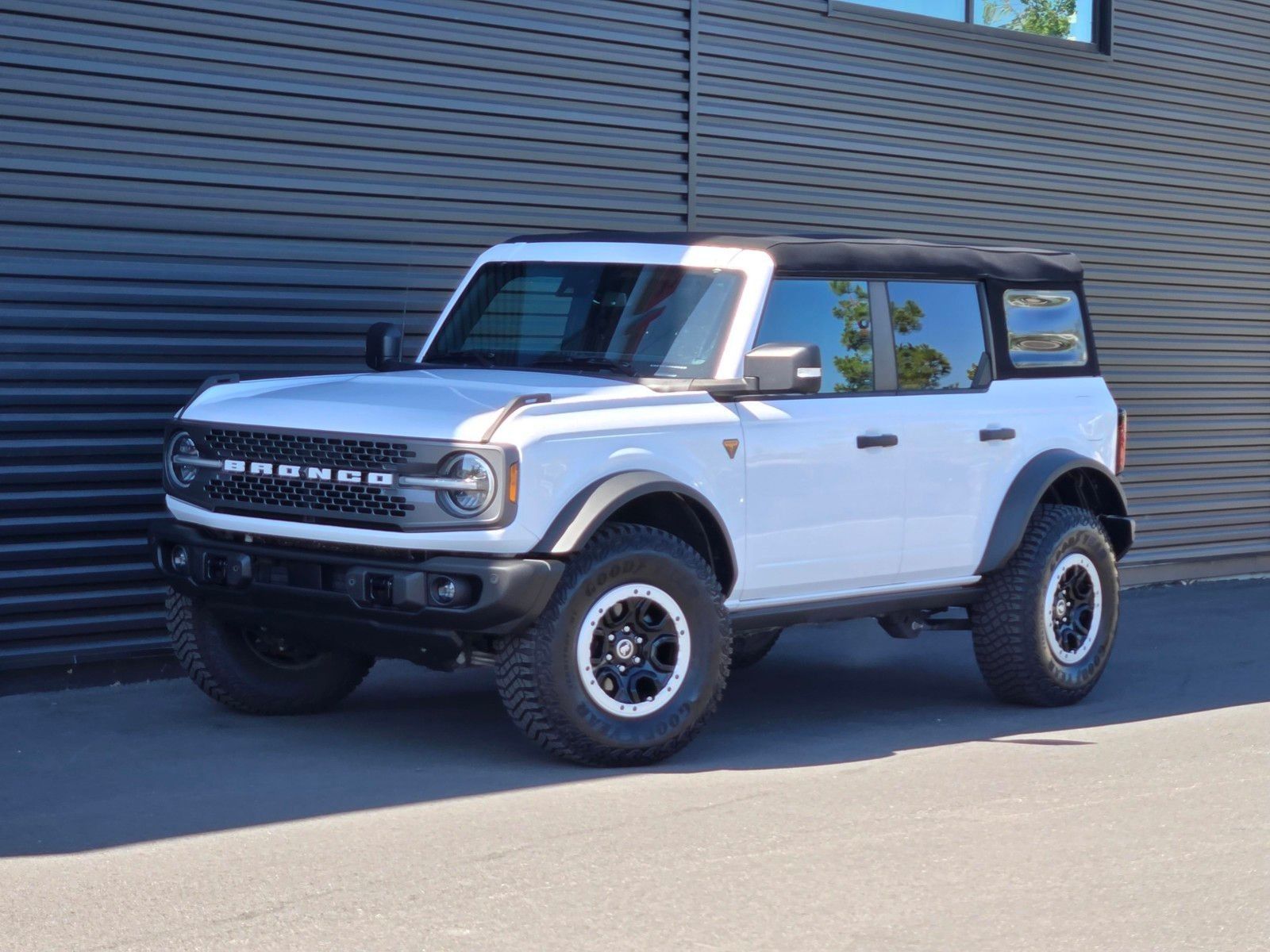 2023 Ford Bronco Badlands Advanced 4-Door 4WD