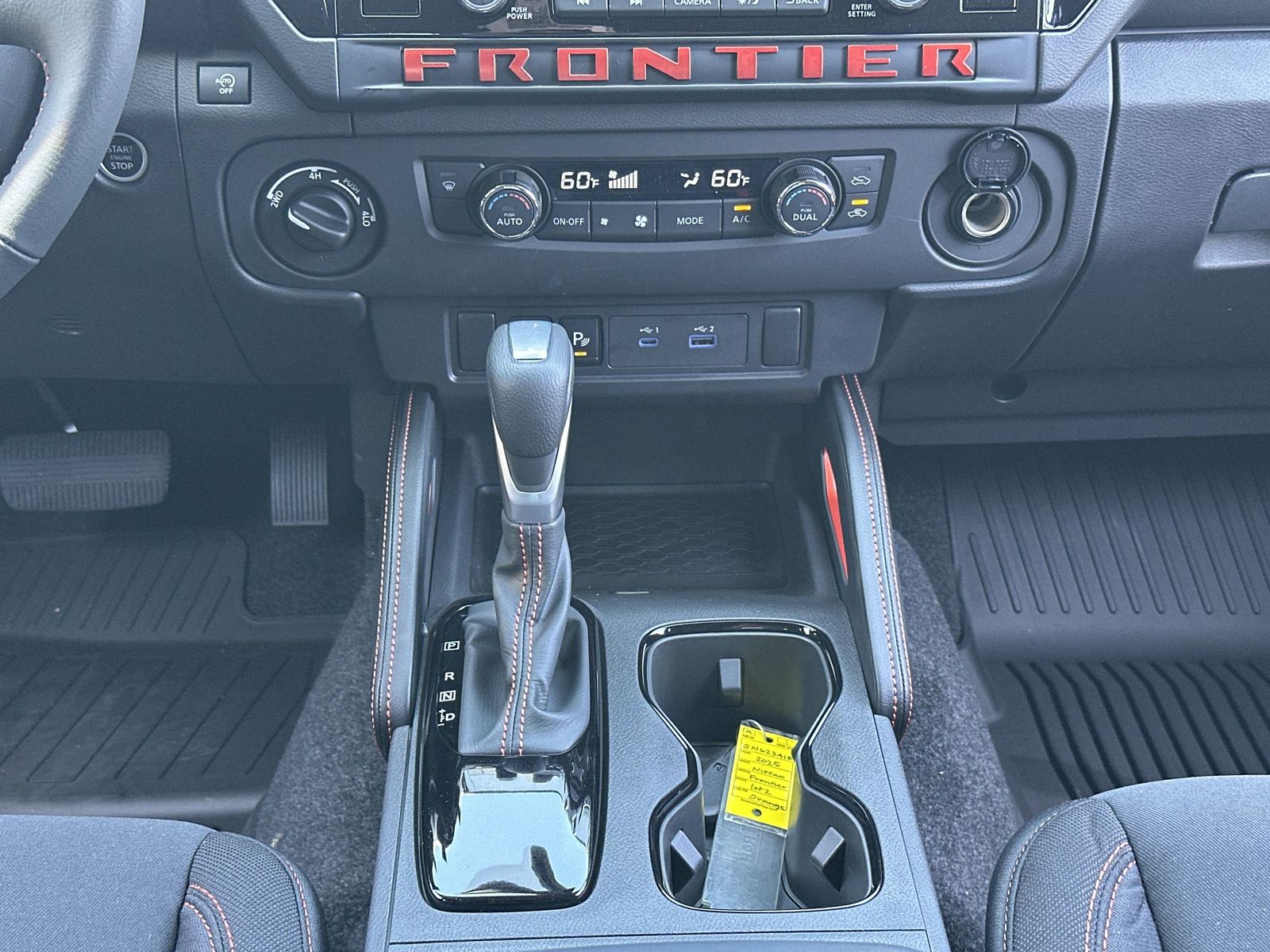 2025 Nissan Frontier PRO-4X photo 4