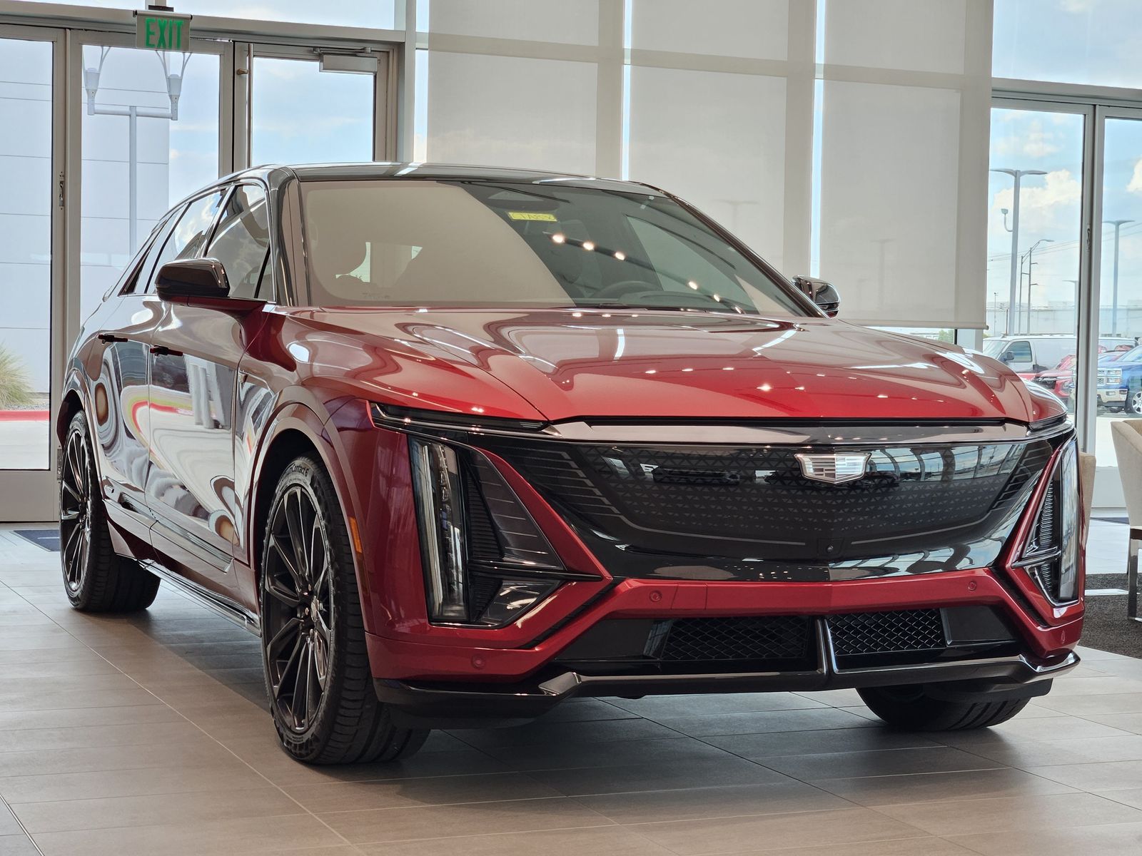 2026 Cadillac LYRIQ-V Premium AWD   
