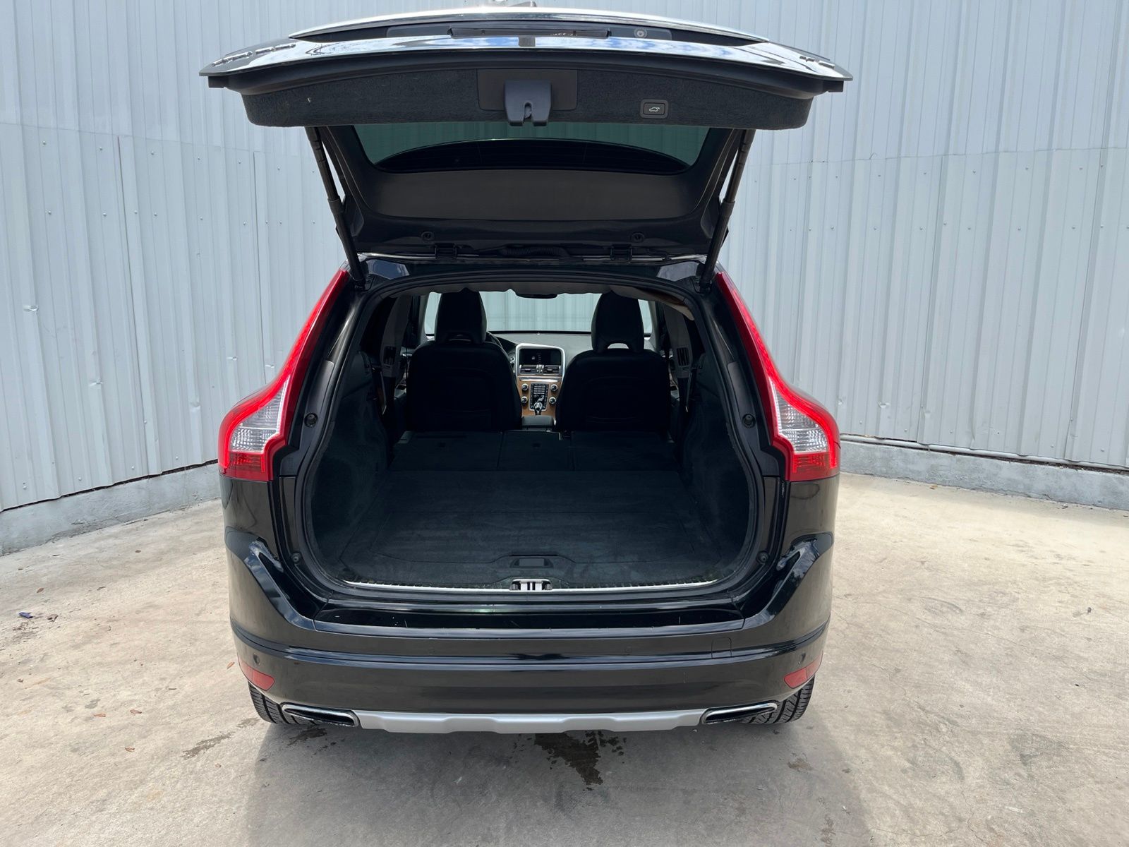 Used Car 2016 Volvo Xc60  T5 Drive-e Premier For Sale Under $12,000 In Austin, Texas