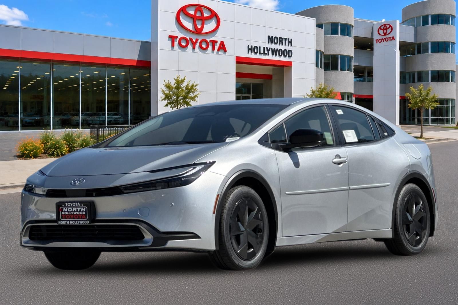 Cutting Edge 2027 Toyota Prius Plug-In Hybrid Hatchback Front-Wheel Drive Continuously Variable Transmission
