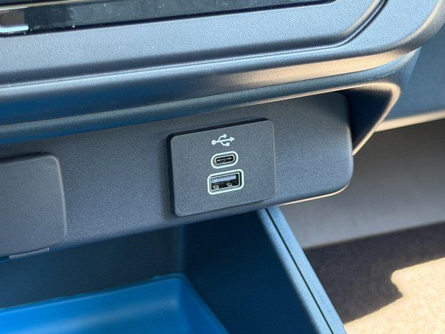 New 2026 Azure Gray Metallic Tri-Coat Ford XLT image 26