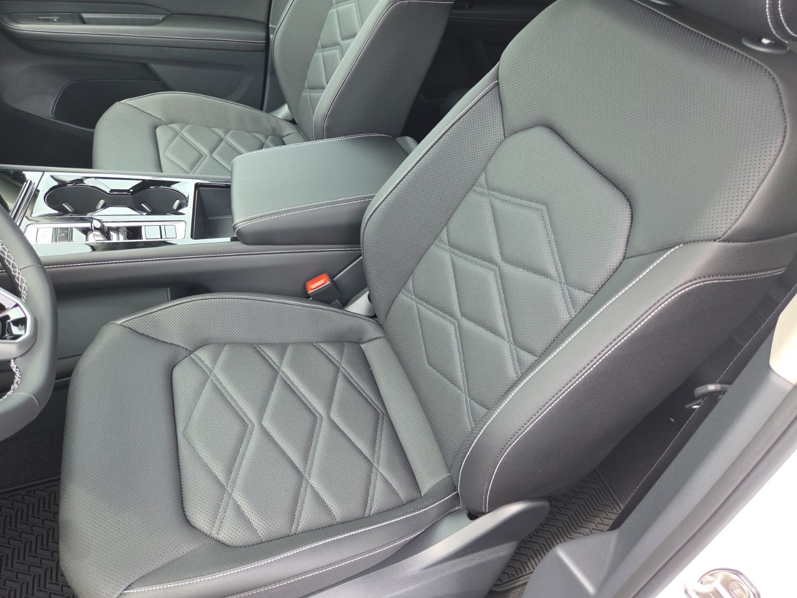 new 2026 Volkswagen Atlas car, priced at $45,905