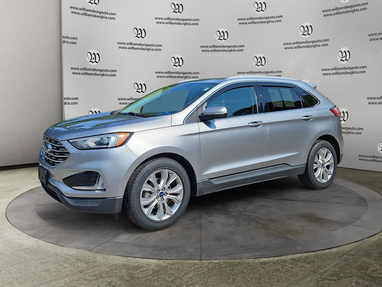 2020 Ford Edge Titanium