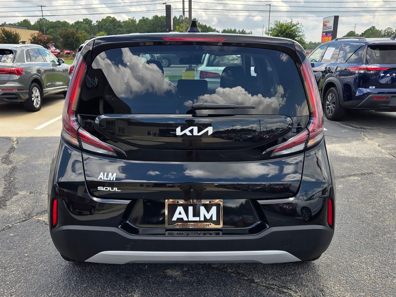 Used 2025 Black Kia LX image 10