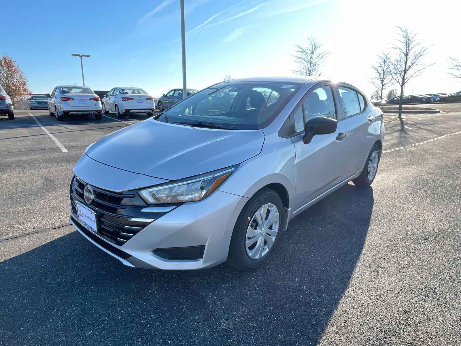 2025 Nissan Versa 1.6 S 21