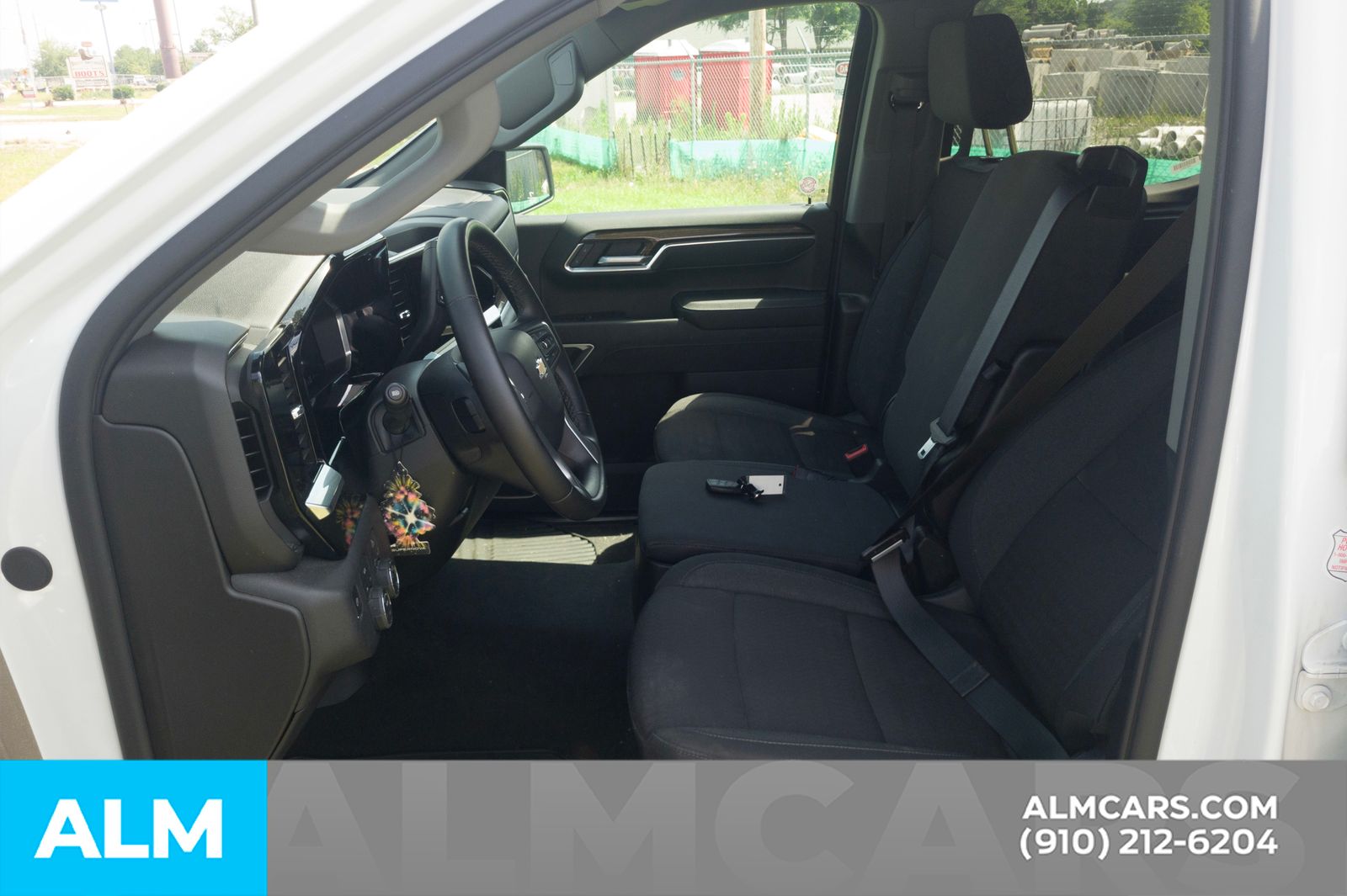 Used 2026 Summit White Chevrolet LT image 16