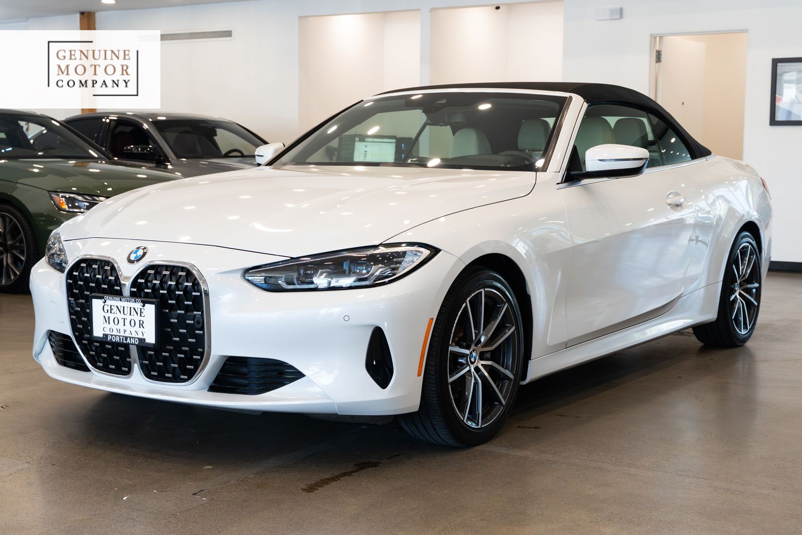 White Metallic 2022 BMW 4 Series Convertible All-Wheel Drive 8-Speed Automatic