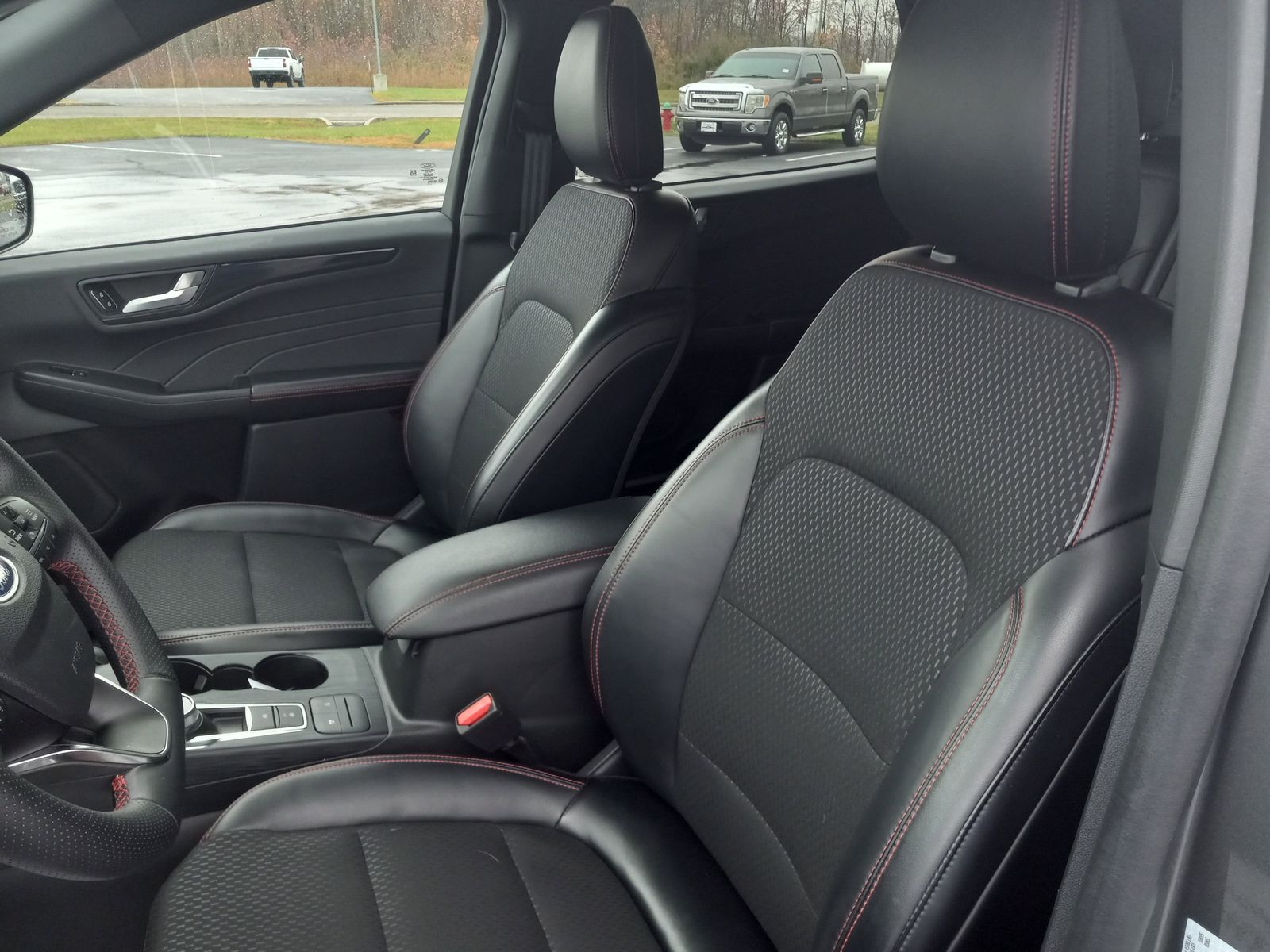 2025 Ford Escape image 13