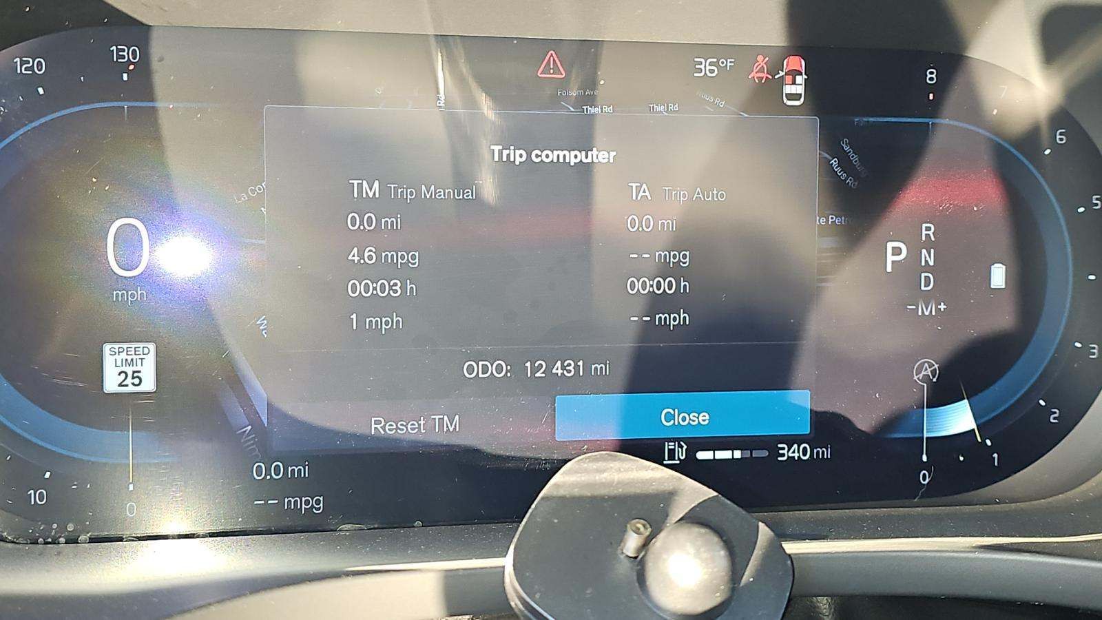 Used 2025  Volvo B5 Plus image 17